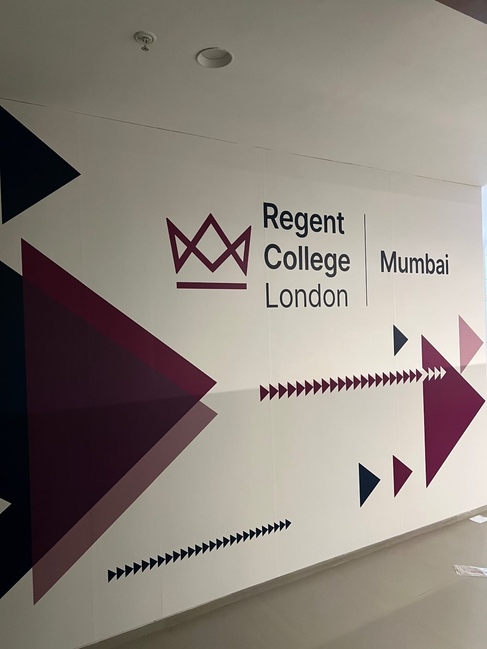 Reception and student welcome area at the RCL Mumbai campus